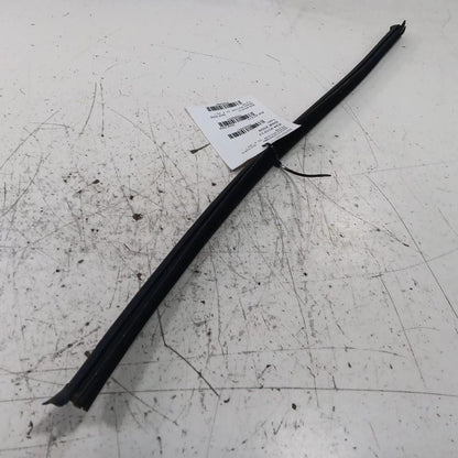 Kia Forte Right Front Weather Strip Interior  2015 2016 2017 2018