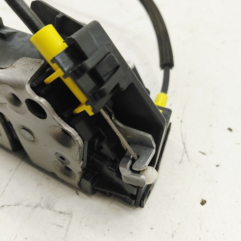 Chevy Trailblazer Door Latch Lock Right Passenger Front  2023 2022 202