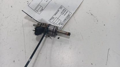 Fuel Injection Injector Fits 17-19 IMPREZA OEM