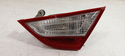924033Q000 Passenger Right Tail Light Brake VIN B 8th Digit Lid Mounted Fits 11-14 SONATA
