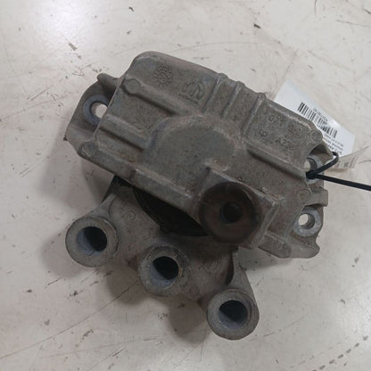Jeep Renegade 2.4 Engine Motor Mount Right Passenger 2023 2022 2021 20