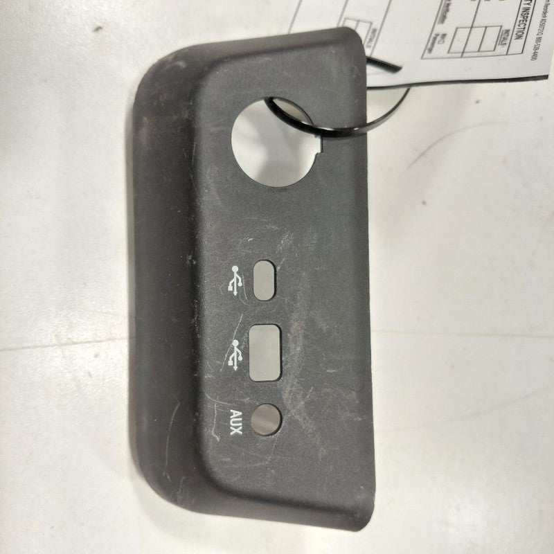 Chevy Trailblazer USB Bezel Trim {42620965} 2021 2022 2023 OEM