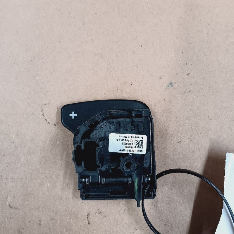 Ford Edge Steering Wheel Right Paddle Up Shifter {GG9T3F884BAW} 2019 2