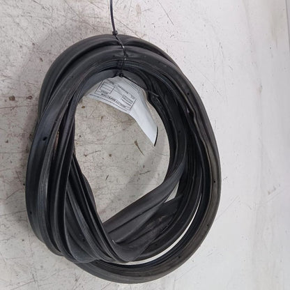 Fiat 500 On Body Door Jamb Seal Gasket Front Left Driver 2017 2016 201
