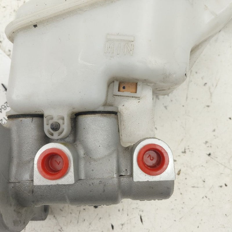 Brake Master Cylinder Fits 19-20 Hyundai Santa Fe