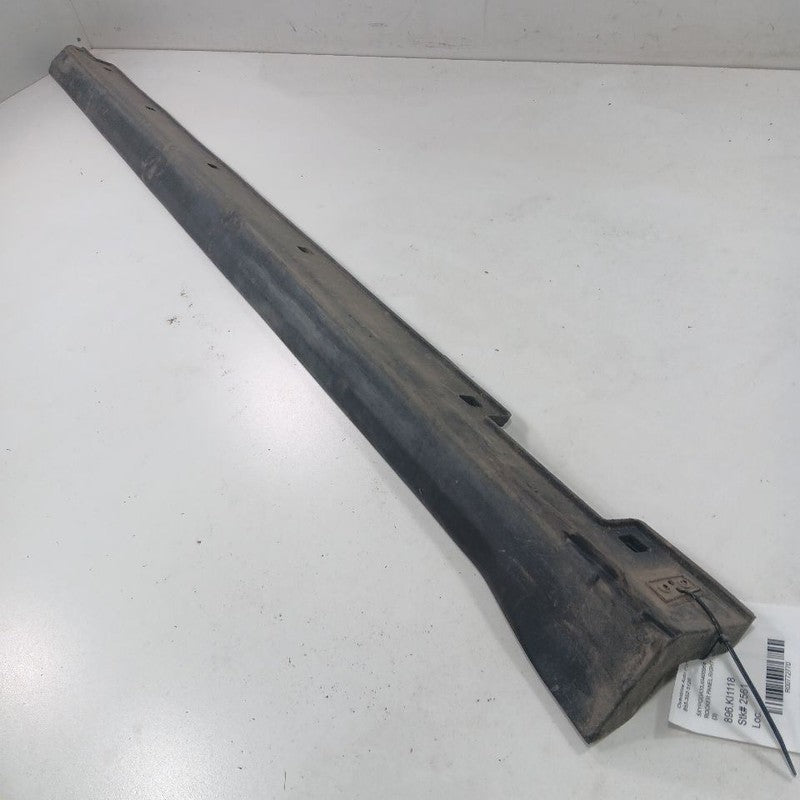 Kia Sorento Rocker Panel Trim Cover Molding Skirt Right Passenger Side