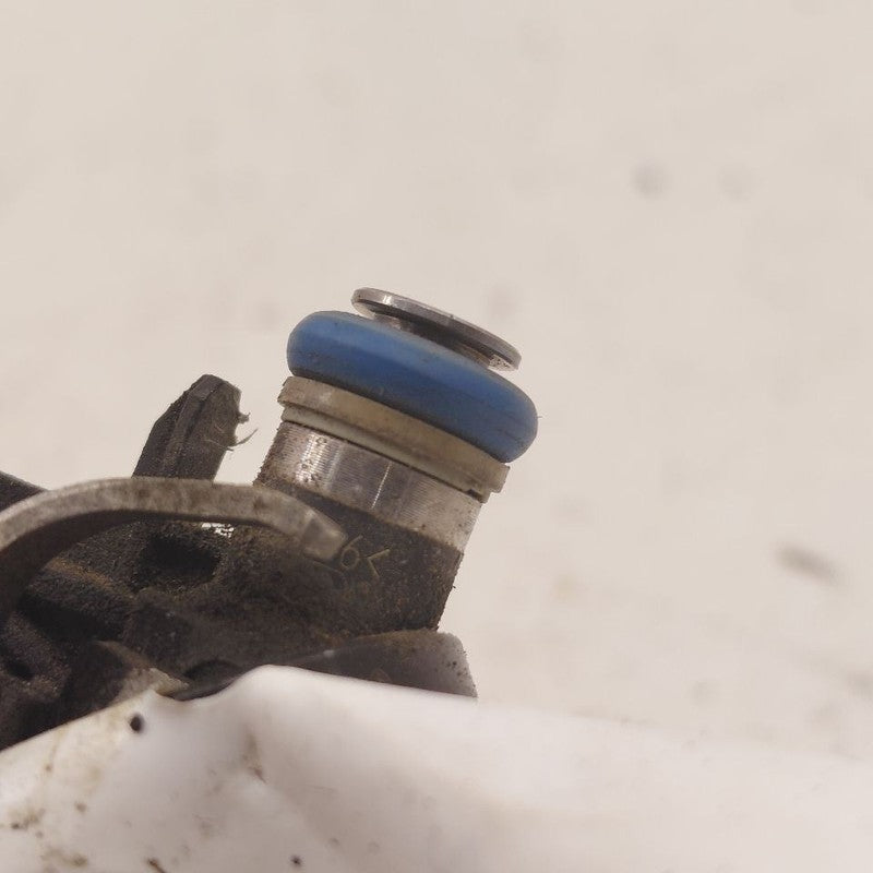 Fuel Injection Injector 1.6L Fits 12-17 Hyundai Accent