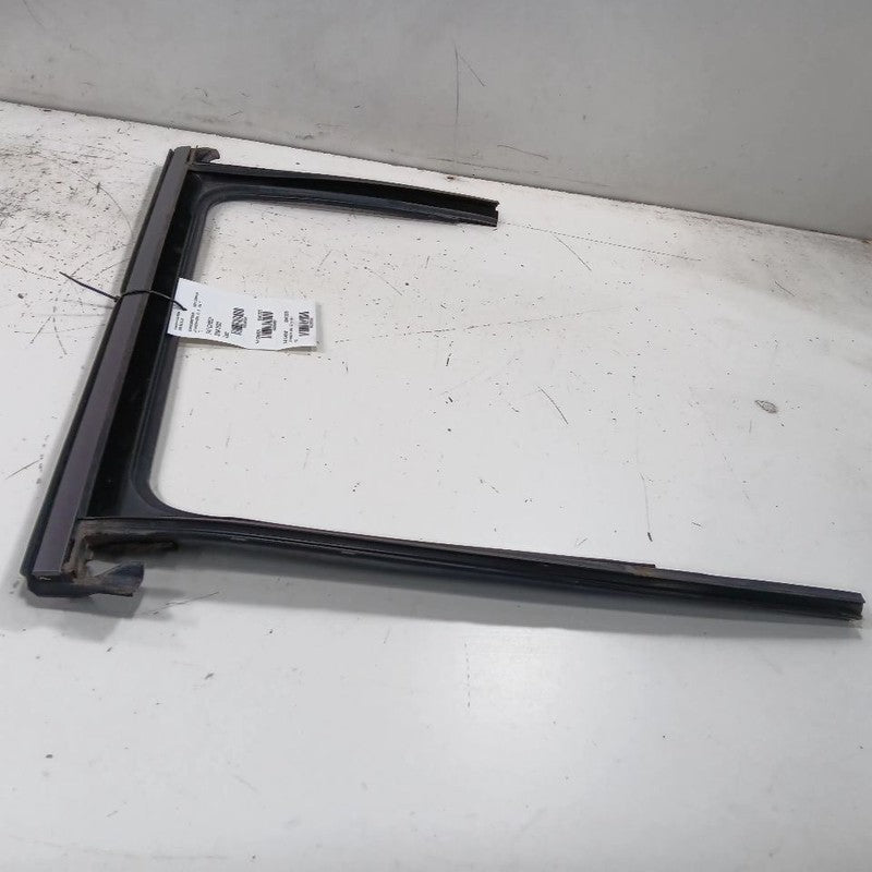 Jeep Compass Door Glass Window Seal Rubber Left Rear Back  2021 2020 2019