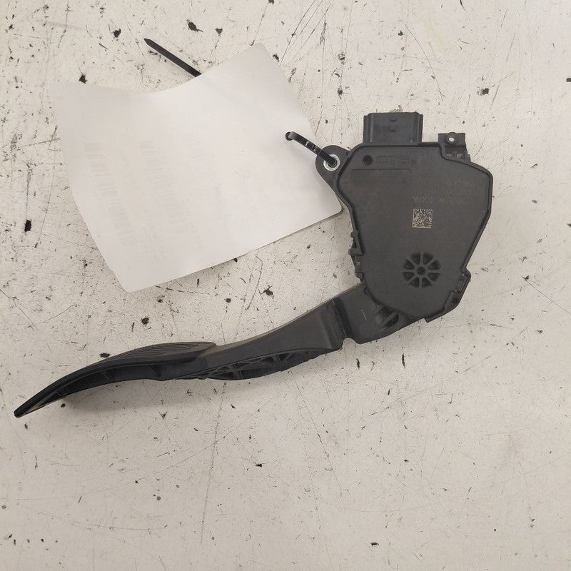 Nissan Versa Note Gas Pedal  2019 2018 2017