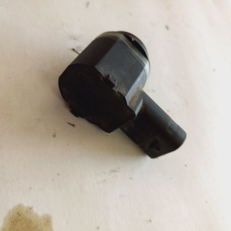 Volvo S60 Back up Parking Sensor {39840856} 2018 2017 2016