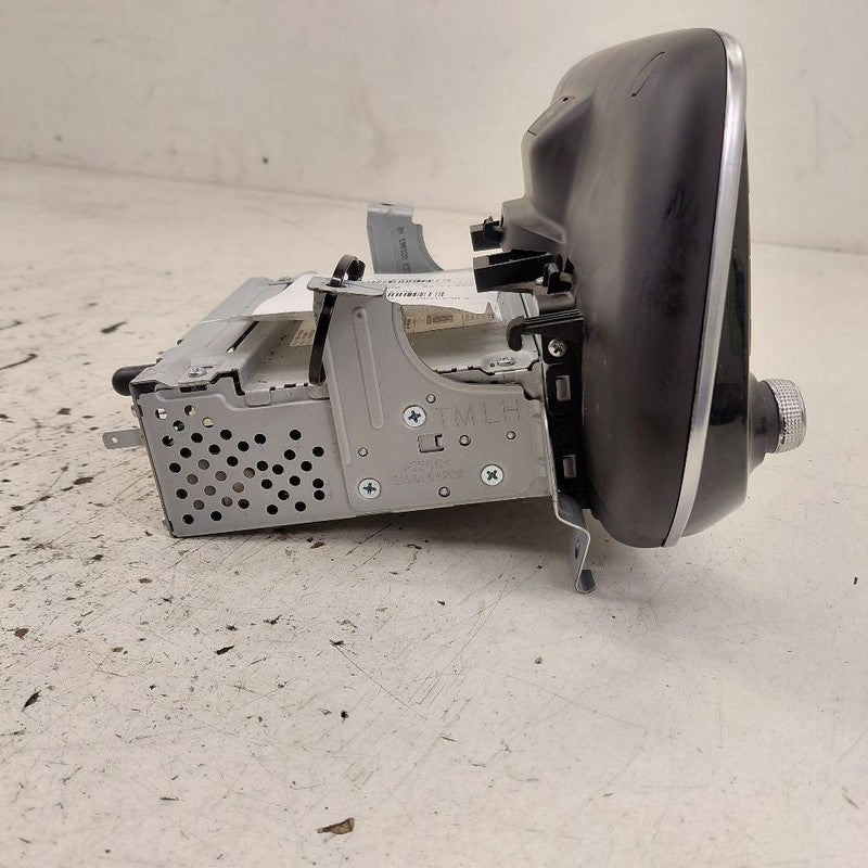 Audio Equipment Radio US Market Display and Receiver 19-20 Hyundai San