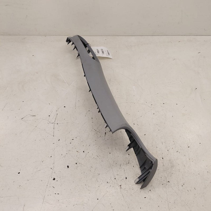 Hyundai Kona Passenger Right Side Dash Bezel Trim 2021 2020 2019