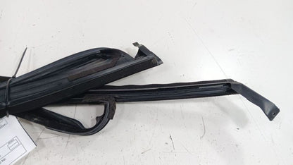 Buick Lacrosse Door Glass Window Seal Rubber Left Driver Front 2013 20