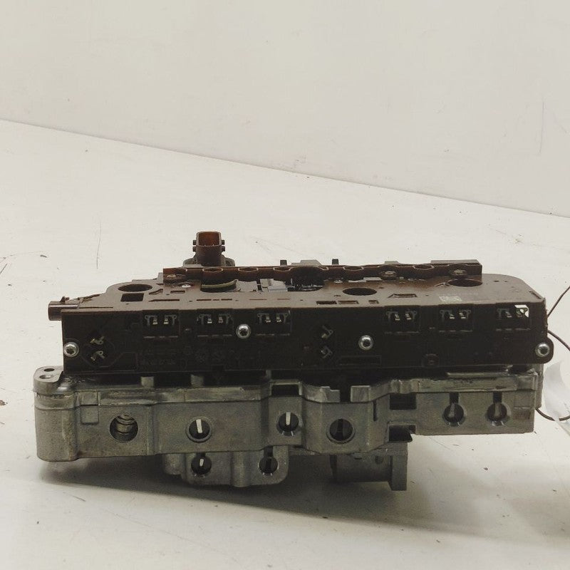 Cadillac XTS Automatic Transmission Valve Body      2016 2017 2018