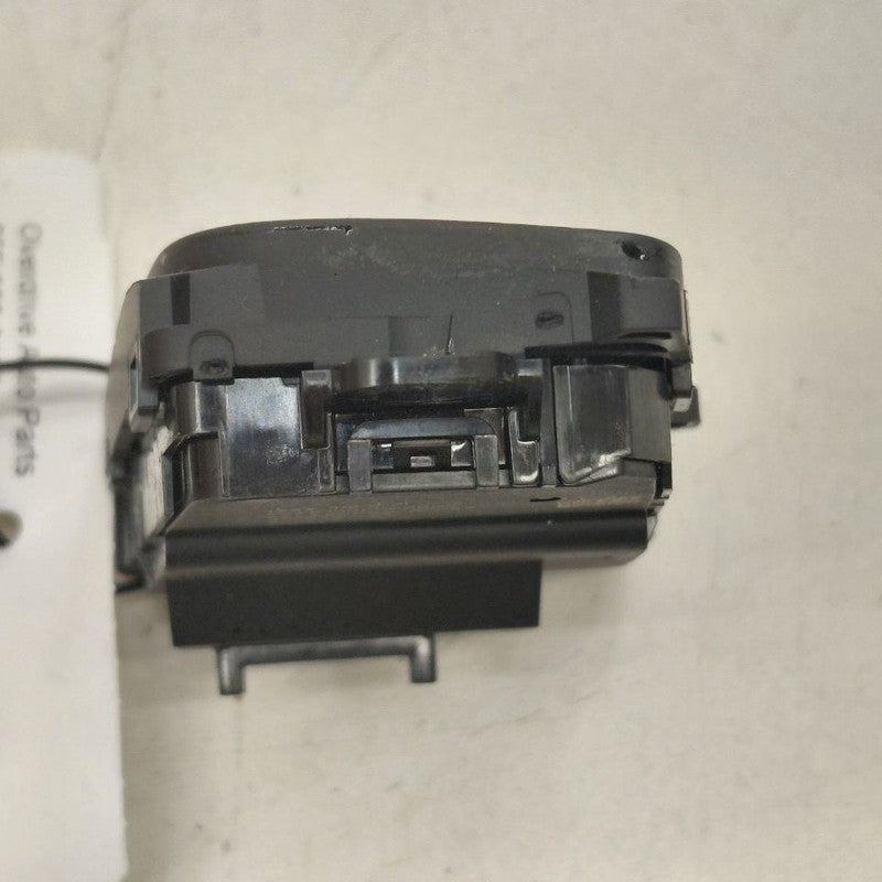 Steering Wheel Mounted Cruise Control Switch Fits 20-25 Buick Encore G