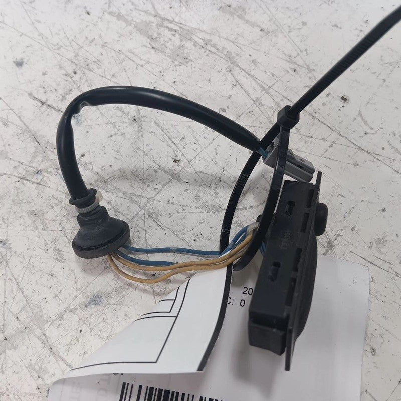 Nissan LEAF Trunk Release Open Button  2013 2014 2015 2016 2017