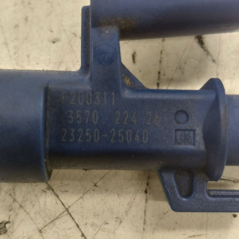 Upper Fuel Injection Injector Fits 22-25 Lexus NX350