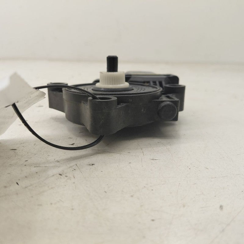 Left Rear Power Window Motor Fits 18-23 Hyundai Kona