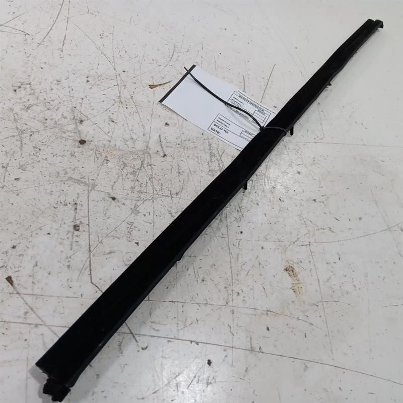 Toyota Rav 4 Left Front Weather Strip Interior  2015 2016 2017 2018