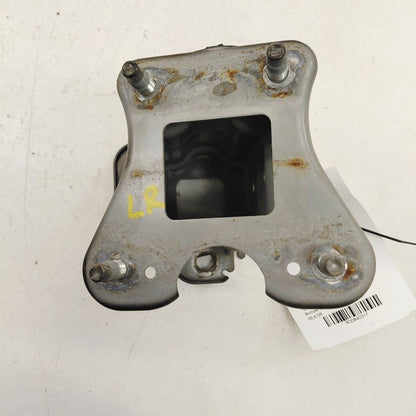 Nissan Rogue Bumper Mount Bracket Left Driver Side Rear  2017 2018 201