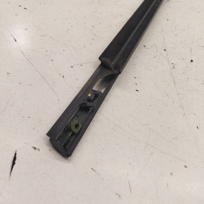 Ford Escape Door Glass Window Weather Strip Trim Rear Right Passenger 