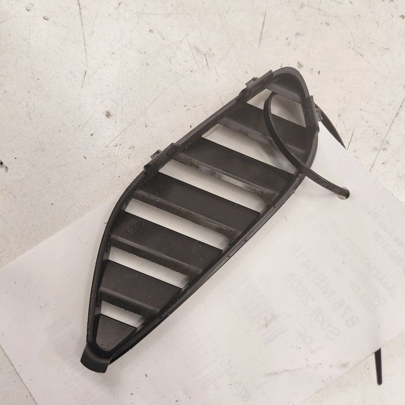 Mitsubishi Outlander   Defrost Vent Right Passenger Side  2018 2017 20