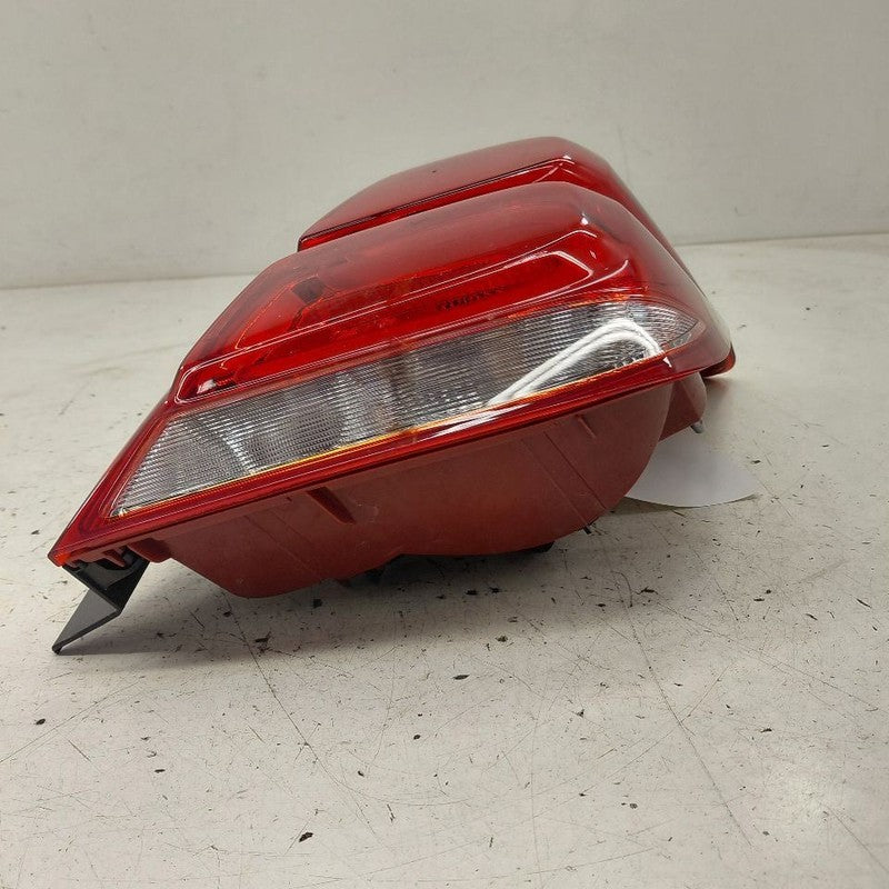 Passenger Right Tail Light Brake Lamp Incandescent Lamp Opt Tvm 13-22 