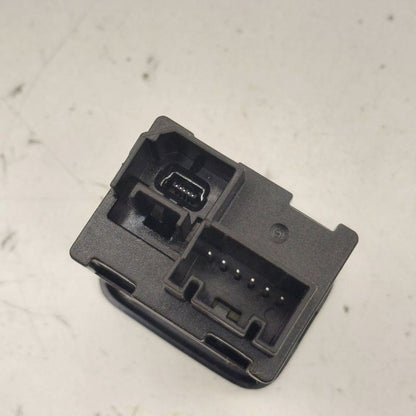Chevy Volt USB Plug In Hub Port  2019 2018 2017 2016 OEM
