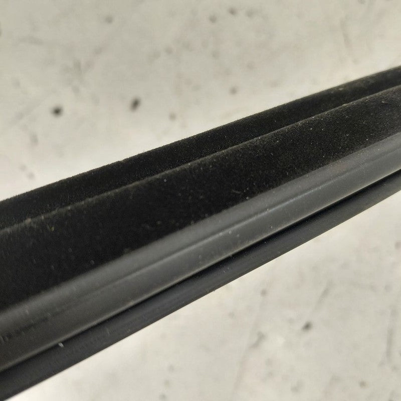 Chevy Volt Left Front Weather Strip Interior  2019 2018 2017 2016