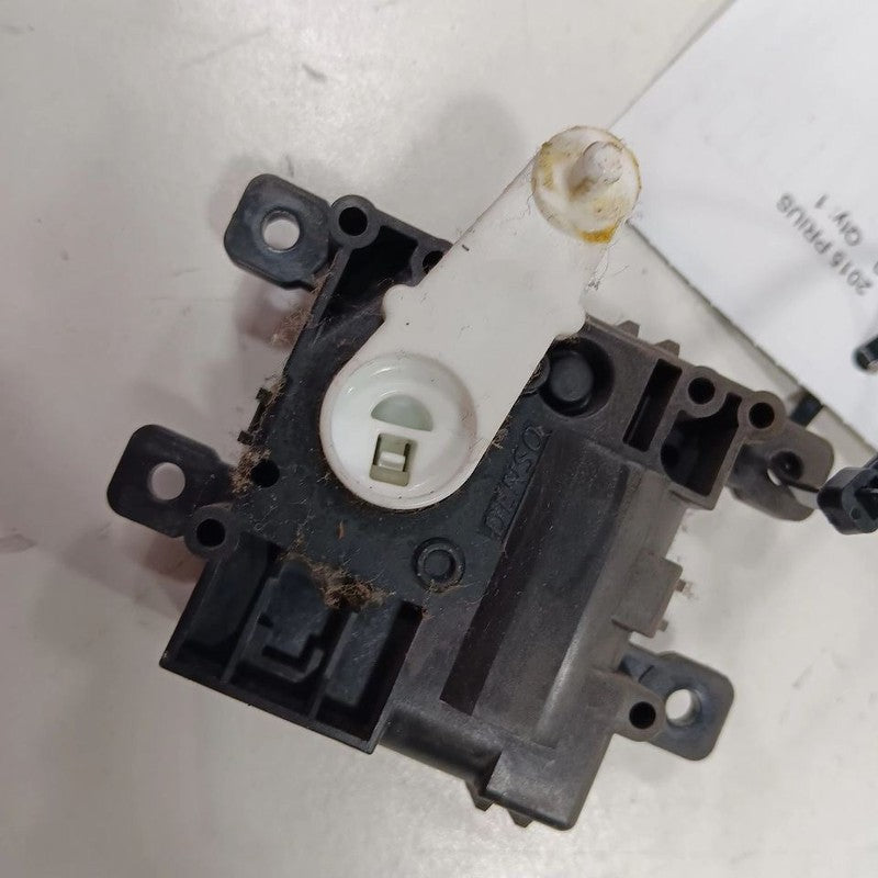 Toyota Prius C Flap Door Motor Heater AC Door Actuator  2017 2016 2015