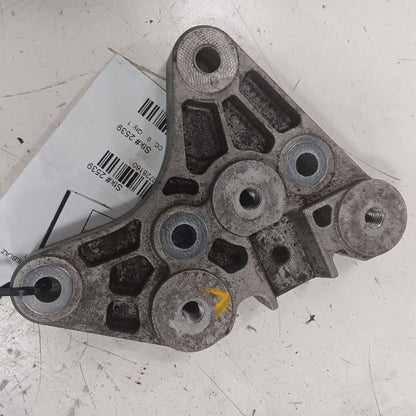 Chevy Trailblazer Engine Motor Mount Bracket Left Driver  2021 2022 20