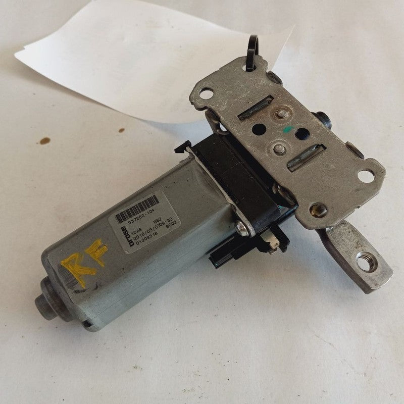 Volvo S60 Passenger Right Front Seat Adjust Motor {937252-104} 2018 20