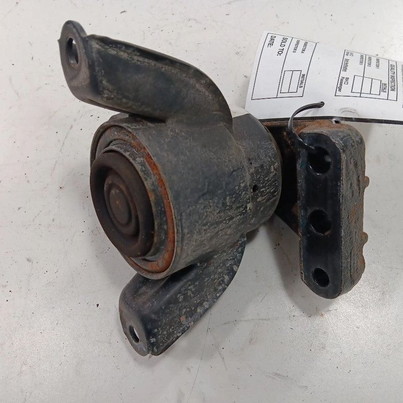 Hyundai Elantra Engine Motor Mount Right Passenger  2017 2016 2015 201