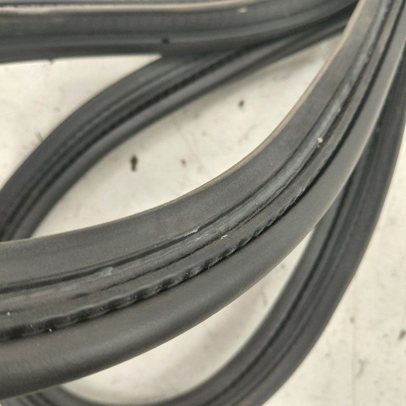 Chevy Trax Trunk Lid Hatch Door Rear Back Rubber Seal  2022 2021