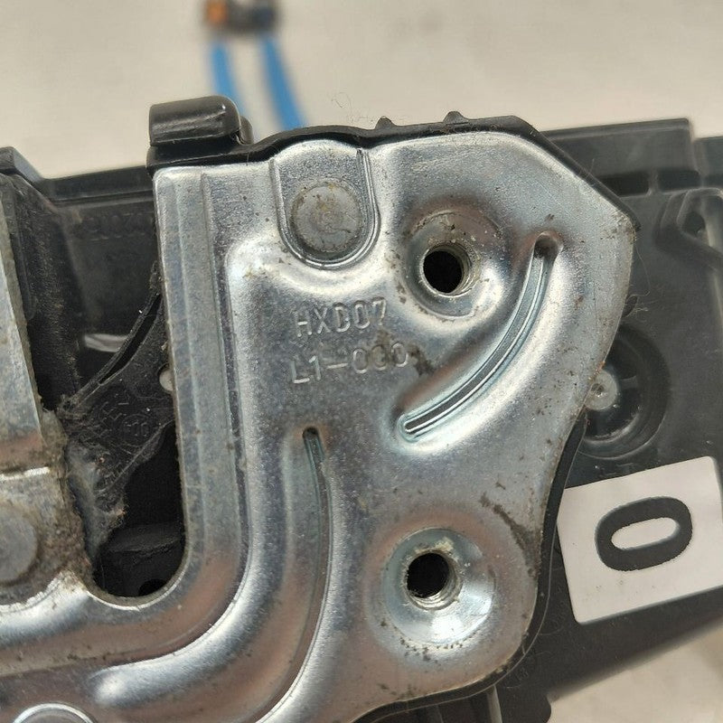 Hyundai Kona Door Latch Lock Left Driver Front  2021 2020 2019