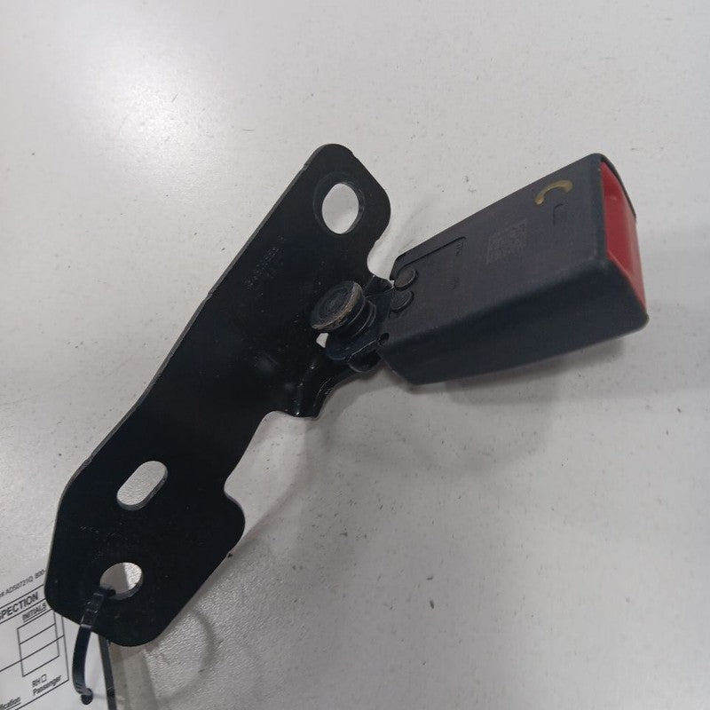 Fiat 500 Center Rear Back Seat Belt  2016 2017 OEM