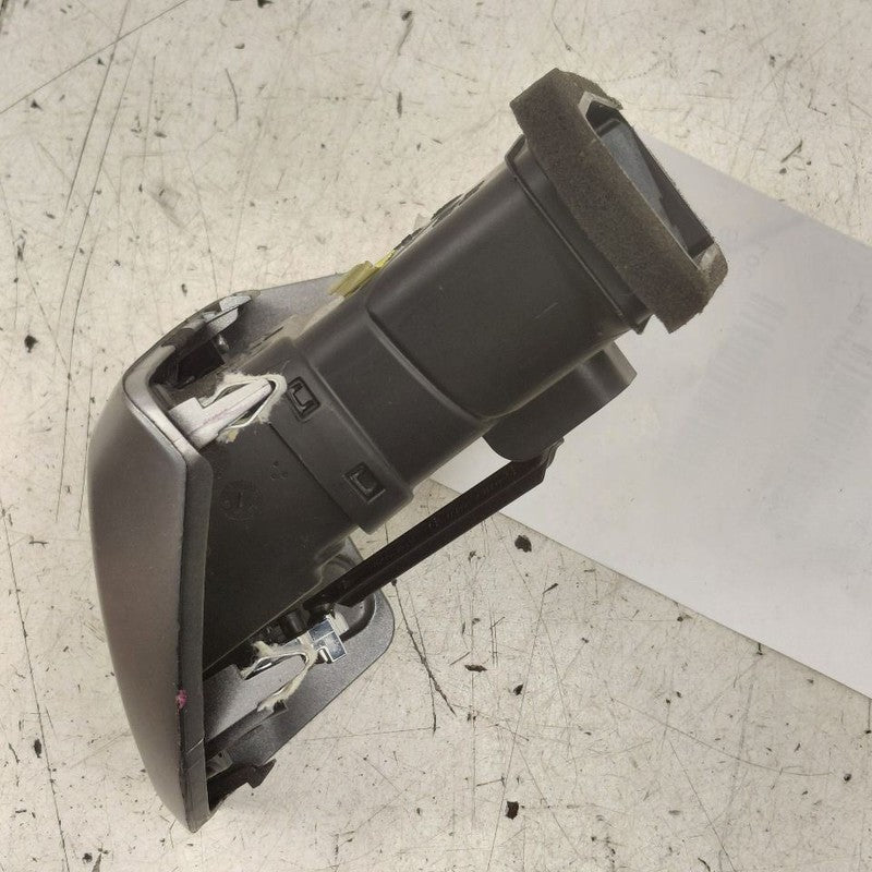 Hyundai Veloster Dash Air Vent Left Driver  2017 2016 2015 2014