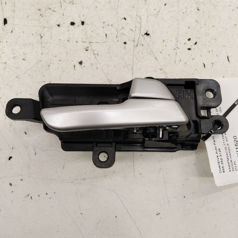 Kia Sportage Door Handle Right Passenger Front Interior Inside  2020 2