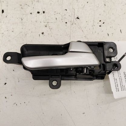 Kia Sportage Door Handle Right Passenger Front Interior Inside  2020 2