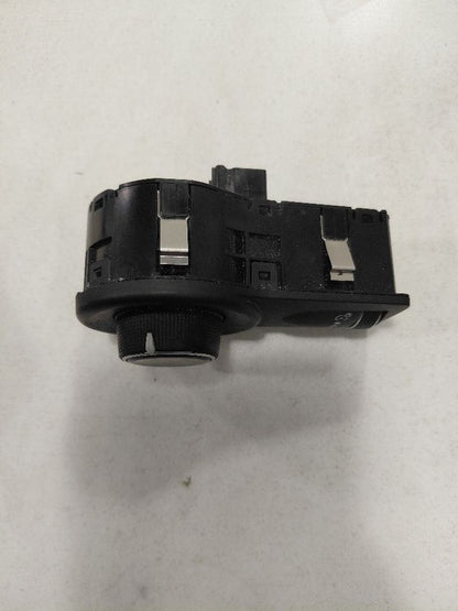 Fiat 500 Headlight Switch Head Light Lamp  2016 2017 2018 OEM
