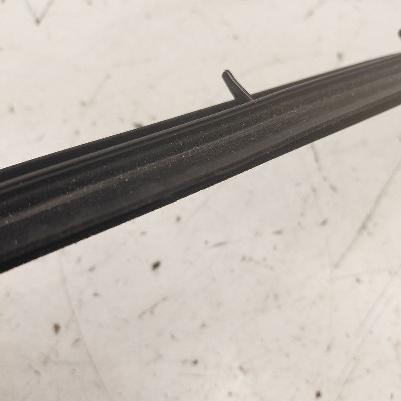 Chevy Trax Right Rear Weather Strip Interior  2022 2021