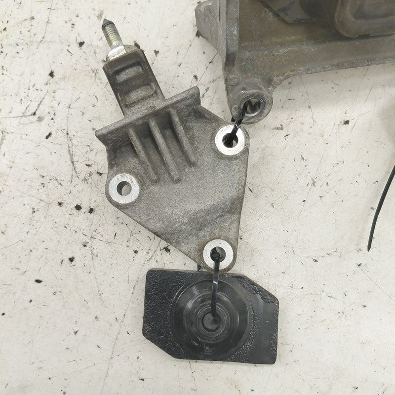 Nissan Versa Note Engine Motor Mount Left Driver  1.6 2019 2018 2017