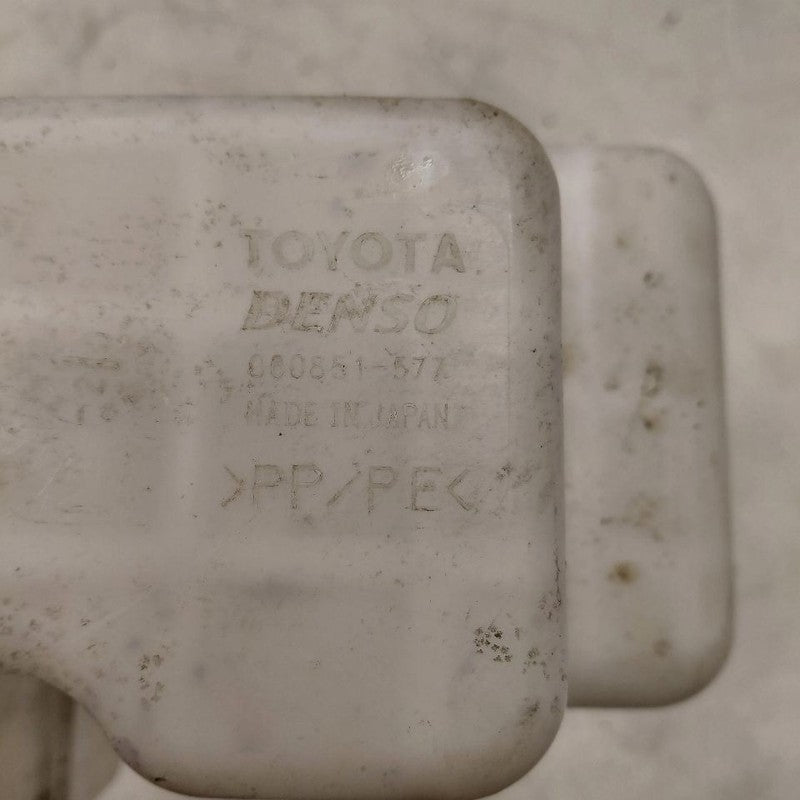 Windshield Washer Fluid Reservoir VIN Fu 7th & 8th Digit US 16-22 Toyo