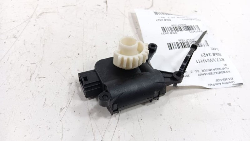 Volkswagen Golf Flap Door Motor Heater AC Door Actuator 2010 2011 2012