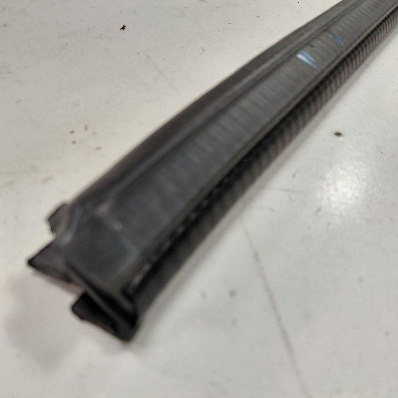 Buick Encore Right Rear Weather Strip Interior  2020 2019 2018 OEM