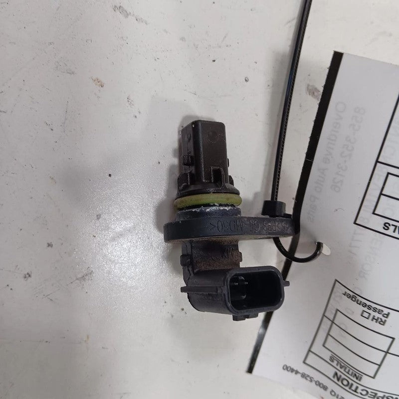 Nissan Versa 1.6 Camshaft Cam Shaft Position Sensor  2023 2022 2021 2020