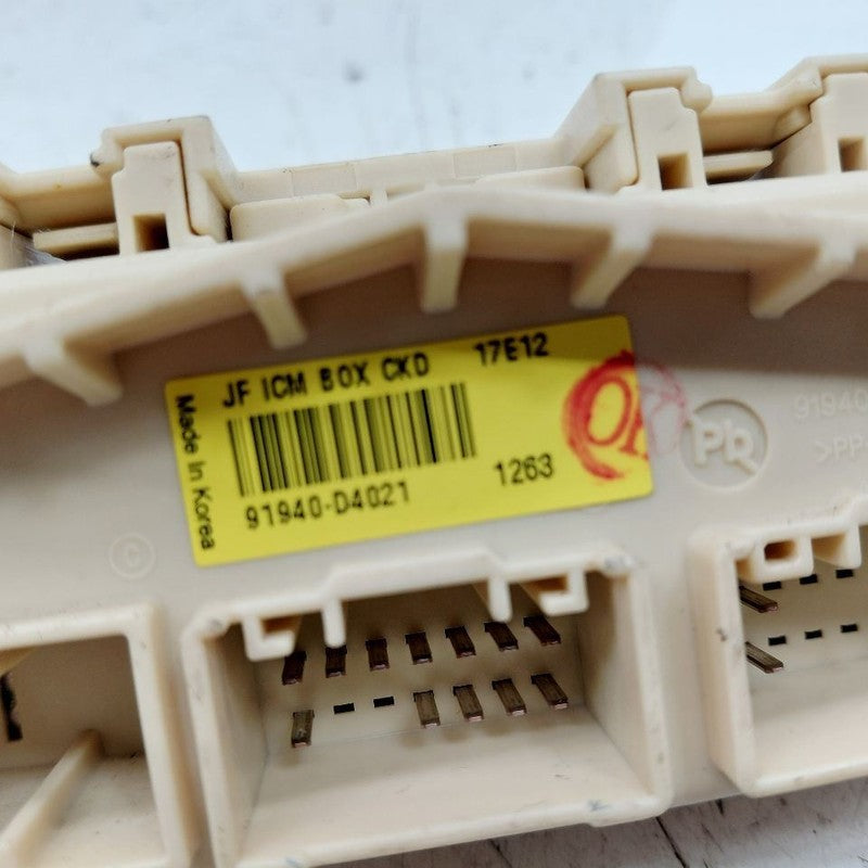 Kia Optima Fuse Relay Junction Box {91940D4021} 2018 2017 2016 OEM