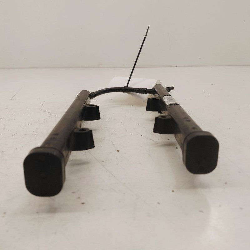 Chrysler 300 Fuel Rail Injection Injector Mount Bar  3.6 2017 2018 201