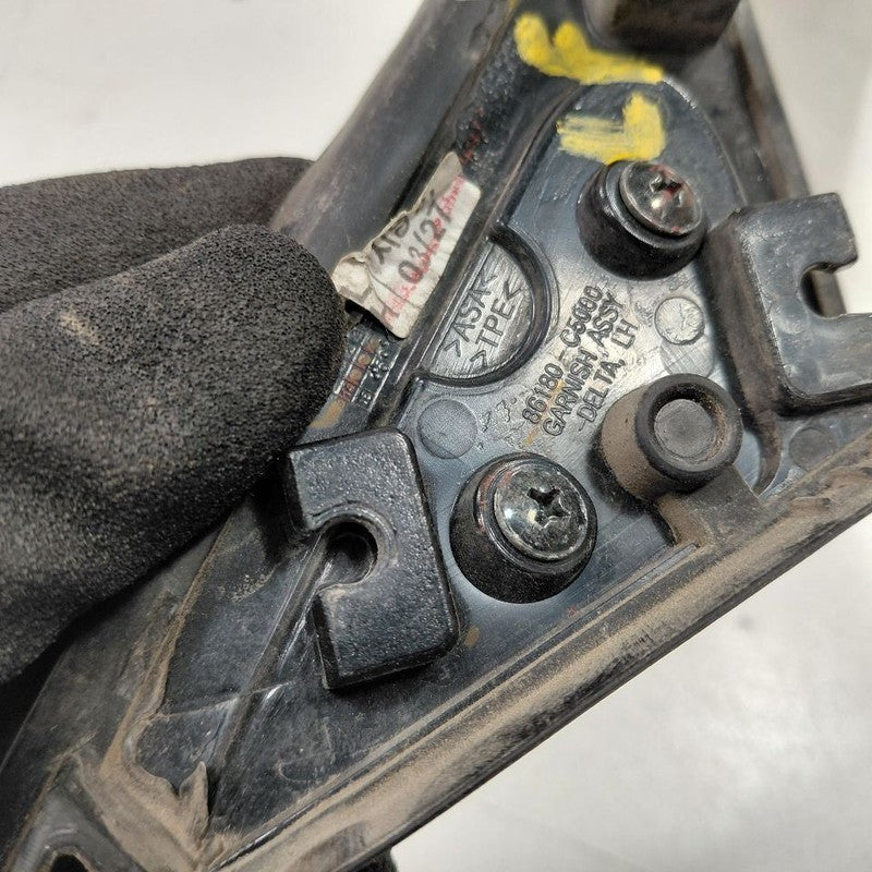 Kia Sorento Driver Left Front Fender Corner Trim {86180C5000} 2018 2017 2016