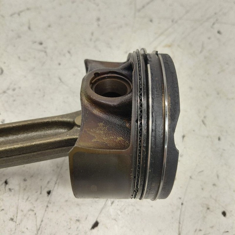 Volvo S60 Single Piston With Connecting Rod   2.0 2018 2017 2016